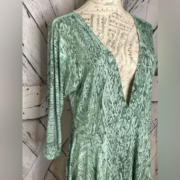 Glima Batik V-Neck Tunic Handkerchief Hem XL - Picture 3 of 6